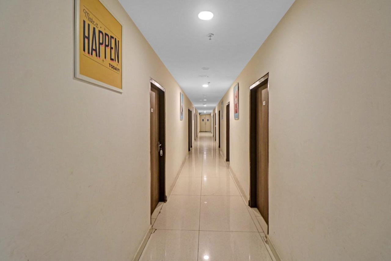 Collection O Seven Heaven Hotel New Delhi Buitenkant foto