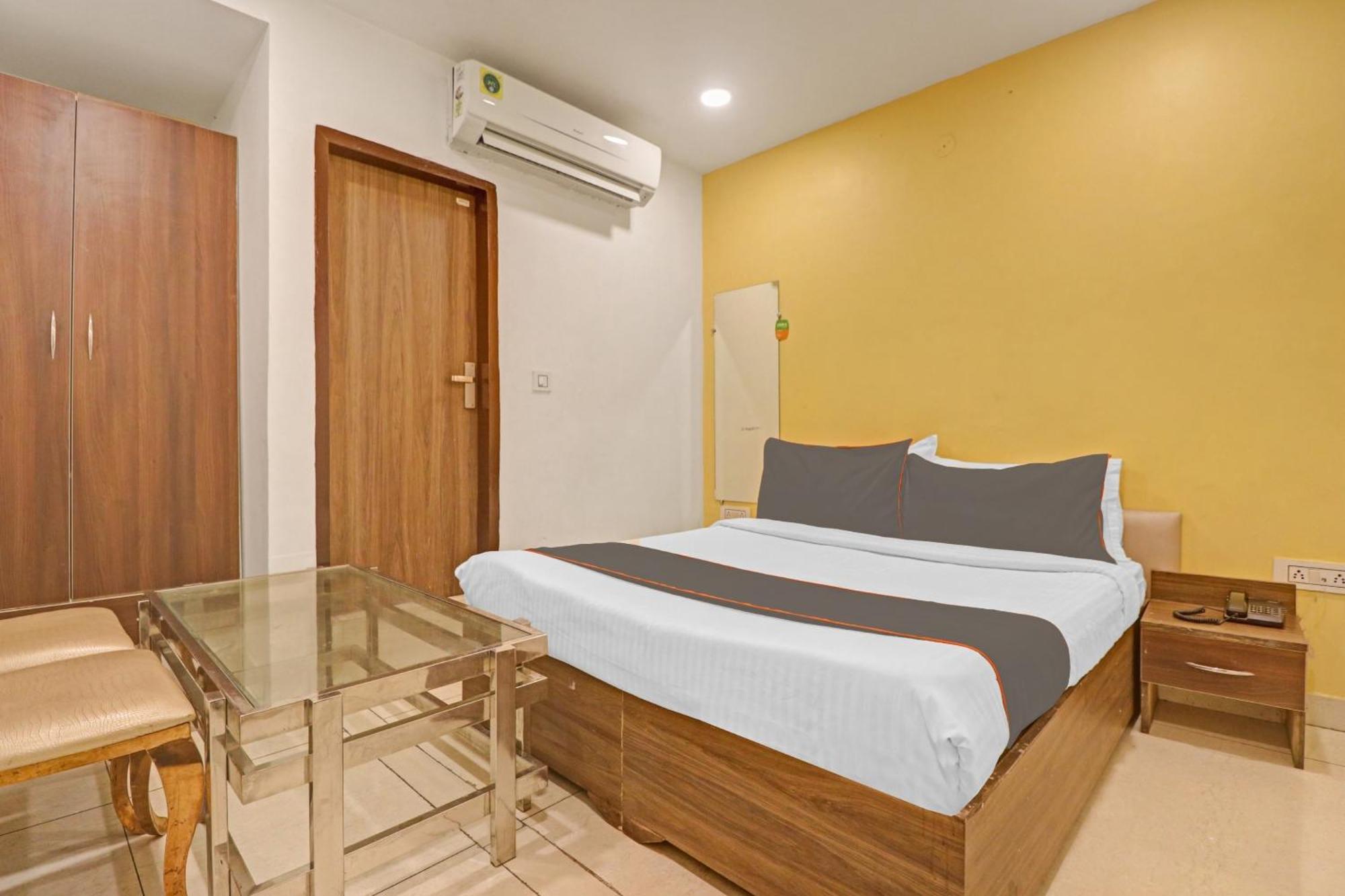 Collection O Seven Heaven Hotel New Delhi Buitenkant foto